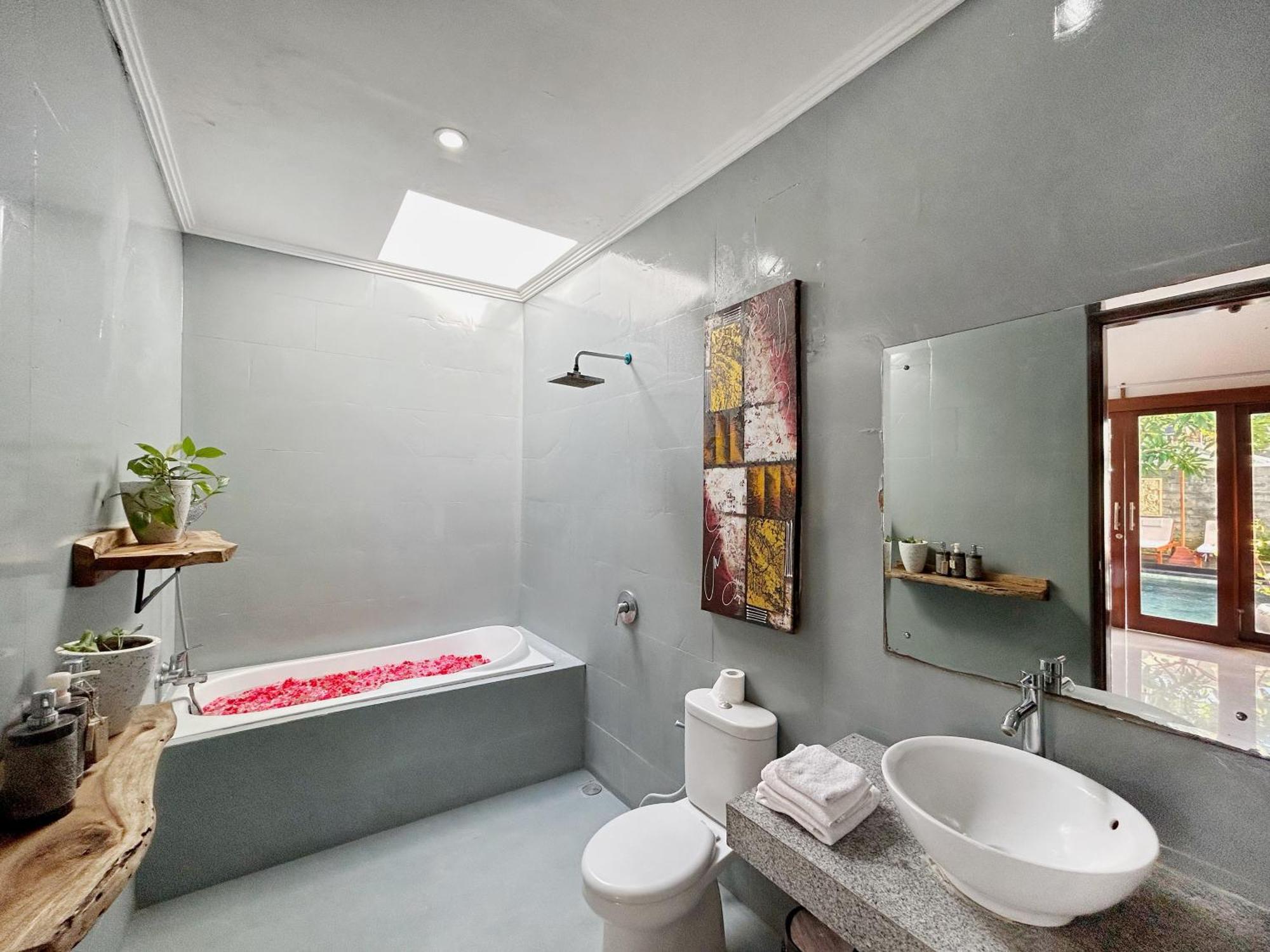 Casa Bisma - 3 Bedroom Villa With Pool In Legian سمينياك المظهر الخارجي الصورة